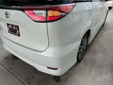 2017 Toyota Estima 3-seater transport type hearse (AT) Pearl Van for sale, Japanese used car export - photo 15 of 32 | GULJI TRADERS