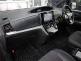 2017 Toyota Estima Aeras Premium Aeras Premium Black Van for sale, Japanese used car export - photo 27 of 80 | GULJI TRADERS