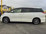 2017 Toyota Estima AERAS PREMIUM Sedan for sale, Japanese used car export - photo 8 of 38 | GULJI TRADERS