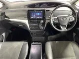 2017 Toyota Estima Aeras Premium Pearl Van for sale, Japanese used car export - photo 5 of 24 | GULJI TRADERS