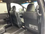 2017 Toyota Estima Aeras Premium Black Van for sale, Japanese used car export - photo 13 of 24 | GULJI TRADERS