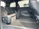 2017 Toyota Estima Aeras Premium Pearl Van for sale, Japanese used car export - photo 16 of 24 | GULJI TRADERS