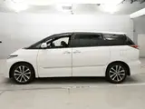 2017 Toyota Estima Aeras Smart Pearl Van for sale, Japanese used car export - photo 4 of 12 | GULJI TRADERS
