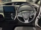 2017 Toyota Estima Aeras Premium Pearl Van for sale, Japanese used car export - photo 6 of 8 | GULJI TRADERS