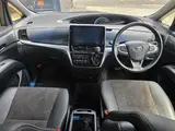 2017 Toyota Estima 2.4 Aeras Premium Pearl Van for sale, Japanese used car export - photo 3 of 9 | GULJI TRADERS