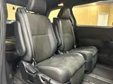 2017 Toyota Estima Aeras Premium Pearl Van for sale, Japanese used car export - photo 8 of 9 | GULJI TRADERS