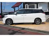 2017 Toyota Estima Aeras Premium Pearl Van for sale, Japanese used car export - photo 3 of 9 | GULJI TRADERS
