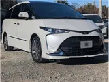 2018 Toyota Estima 2.4 Aeras Premium Pearl Van for sale, Japanese used car export - photo 1 of 62 | GULJI TRADERS