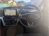 2018 Toyota Estima 2.4 Aeras Premium Pearl Van for sale, Japanese used car export - photo 15 of 62 | GULJI TRADERS
