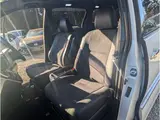2018 Toyota Estima 2.4 Aeras Premium Pearl Van for sale, Japanese used car export - photo 35 of 62 | GULJI TRADERS