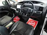 2018 Toyota Estima Aeras Premium-G ★Non-smoking car★Genuine navigation system★Rear seat monitor★ Pearl Van for sale, Japanese used car export - photo 3 of 69 | GULJI TRADERS