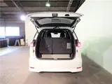 2018 Toyota Estima Aeras Premium ☆Toyota Safety Sense☆ Genuine 9-inch Navigation System☆ Dual Power Slides☆ Pearl Van for sale, Japanese used car export - photo 48 of 64 | GULJI TRADERS