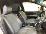 2018 Toyota Estima Aeras Premium Pearl Van for sale, Japanese used car export - photo 16 of 22 | GULJI TRADERS