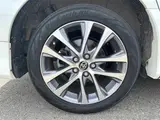 2018 Toyota Estima Aeras Premium 4WD Pearl Van for sale, Japanese used car export - photo 13 of 22 | GULJI TRADERS