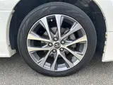2018 Toyota Estima Aeras Premium 4WD Pearl Van for sale, Japanese used car export - photo 14 of 22 | GULJI TRADERS