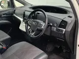2018 Toyota Estima 2400 AERAS PREMIUM 5-door DCVT 2WD 7-seater Pearl Van for sale, Japanese used car export - photo 9 of 24 | GULJI TRADERS