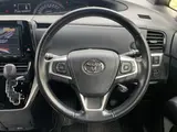 2018 Toyota Estima 2400 AERAS PREMIUM 5-door DCVT 2WD 7-seater Pearl Van for sale, Japanese used car export - photo 17 of 24 | GULJI TRADERS