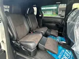 2018 Toyota Estima 2.4 Aeras Premium Pearl Van for sale, Japanese used car export - photo 23 of 24 | GULJI TRADERS