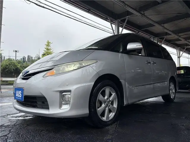2011 Toyota Estima Hybrid X - User trade-in vehicle - 7-seater - HDD navigation TV Silver Van for sale, Japanese used car export - photo 1 of 70 | GULJI TRADERS