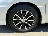 2012 Toyota Estima Hybrid Aeras Silver Van for sale, Japanese used car export - photo 4 of 9 | GULJI TRADERS