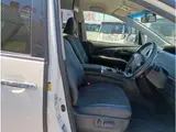 2013 Toyota Estima Hybrid Aeras Premium Edition ☆ 4WD ☆ 9-inch Navigation System ☆ Backup Camera Pearl Van for sale, Japanese used car export - photo 36 of 70 | GULJI TRADERS