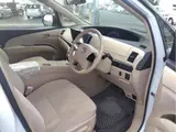 2013 Toyota Estima Hybrid Aeras 4WD Pearl Van for sale, Japanese used car export - photo 5 of 8 | GULJI TRADERS