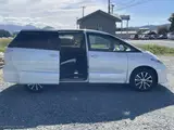 2014 Toyota Estima Hybrid 2.4 Aeras 4WD Pearl Van for sale, Japanese used car export - photo 8 of 63 | GULJI TRADERS