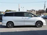 2014 Toyota Estima Hybrid Aeras 4WD Welfare Vehicle Side Lift-Up Detachable Electric Silver Van for sale, Japanese used car export - photo 13 of 54 | GULJI TRADERS