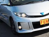 2014 Toyota Estima Hybrid Aeras 4WD Welfare Vehicle Side Lift-Up Detachable Electric Silver Van for sale, Japanese used car export - photo 14 of 54 | GULJI TRADERS