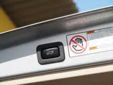 2014 Toyota Estima Hybrid Aeras 4WD Welfare Vehicle Side Lift-Up Detachable Electric Silver Van for sale, Japanese used car export - photo 37 of 54 | GULJI TRADERS