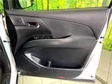 2014 Toyota Estima Hybrid Aeras Pearl Van for sale, Japanese used car export - photo 8 of 30 | GULJI TRADERS