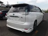 2014 Toyota Estima Hybrid Aeras Premium Edition 4WD Pearl Van for sale, Japanese used car export - photo 2 of 9 | GULJI TRADERS