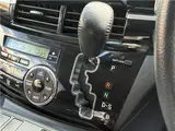 2014 Toyota Estima Hybrid Aeras Premium Edition ★ 7-seater ★ 4WD ★ Genuine navigation system with full segment display Pearl Van for sale, Japanese used car export - photo 11 of 41 | GULJI TRADERS
