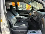 2014 Toyota Estima Hybrid Aeras Premium Edition ★ 7-seater ★ 4WD ★ Genuine navigation system with full segment display Pearl Van for sale, Japanese used car export - photo 16 of 41 | GULJI TRADERS