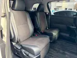 2015 Toyota Estima Hybrid 2.4 Aeras Premium Edition 4WD Pearl Van for sale, Japanese used car export - photo 17 of 47 | GULJI TRADERS