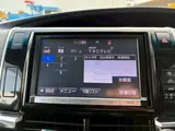 2015 Toyota Estima Hybrid 2.4 Aeras Premium Edition 4WD Pearl Van for sale, Japanese used car export - photo 32 of 47 | GULJI TRADERS