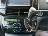 2015 Toyota Estima Hybrid 2.4 Aeras Premium Edition 4WD Pearl Van for sale, Japanese used car export - photo 37 of 47 | GULJI TRADERS