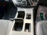 2015 Toyota Estima Hybrid 2.4 Aeras Premium Edition 4WD Pearl Van for sale, Japanese used car export - photo 39 of 47 | GULJI TRADERS