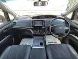 2015 Toyota Estima Hybrid Aeras Premium Edition 4WD Other Van for sale, Japanese used car export - photo 3 of 23 | GULJI TRADERS