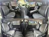 2015 Toyota Estima Hybrid Aeras Premium Edition Pearl Van for sale, Japanese used car export - photo 4 of 9 | GULJI TRADERS