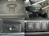 2015 Toyota Estima Hybrid Aeras Premium Edition Pearl Van for sale, Japanese used car export - photo 5 of 9 | GULJI TRADERS