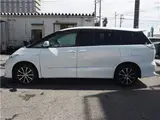 2016 Toyota Estima Hybrid Aeras Premium Edition 4WD 10.1-inch rear seat monitor Pearl Van for sale, Japanese used car export - photo 35 of 76 | GULJI TRADERS