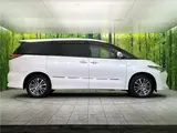 2016 Toyota Estima Hybrid Aeras Premium-G Pearl Van for sale, Japanese used car export - photo 16 of 30 | GULJI TRADERS
