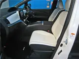 2016 Toyota Estima Hybrid Aeras Smart Pearl Van for sale, Japanese used car export - photo 61 of 80 | GULJI TRADERS