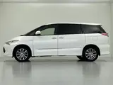 2016 Toyota Estima Hybrid Aeras 4WD Pearl Van for sale, Japanese used car export - photo 17 of 24 | GULJI TRADERS