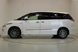 2016 Toyota Estima Hybrid 2.4 Aeras Premium G Pearl Van for sale, Japanese used car export - photo 9 of 30 | GULJI TRADERS