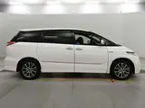 2016 Toyota Estima Hybrid Aeras 4WD Pearl Van for sale, Japanese used car export - photo 3 of 12 | GULJI TRADERS
