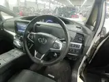 2016 Toyota Estima Hybrid Aeras 4WD Pearl Van for sale, Japanese used car export - photo 9 of 12 | GULJI TRADERS
