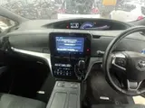 2016 Toyota Estima Hybrid Aeras 4WD Pearl Van for sale, Japanese used car export - photo 11 of 12 | GULJI TRADERS