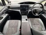 2016 Toyota Estima Hybrid 2.4 Aeras Premium 4WD Pearl Van for sale, Japanese used car export - photo 3 of 24 | GULJI TRADERS